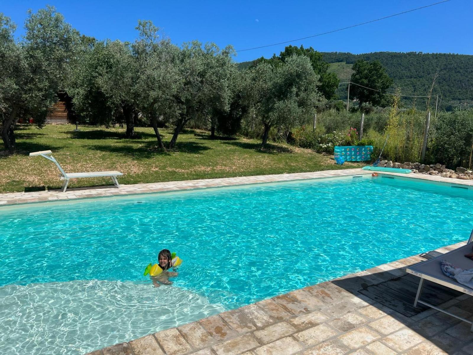 Agriturismo Uliveto Benedetti สโปเลโต ภายนอก รูปภาพ